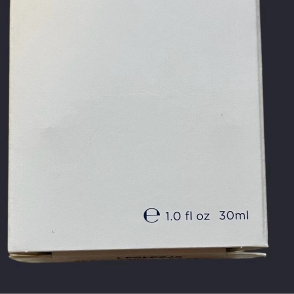 Omorovicza Budapest Blue Diamond Concentrate - Picture 2 of 6